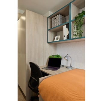 Private Bedroom - Summer Room - Image 2