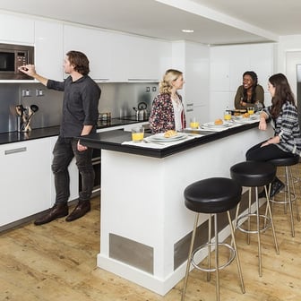 Ensuite Bedroom-Tower Bridge - Image 3