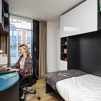 Ensuite Bedroom-Tower Bridge - Image 4