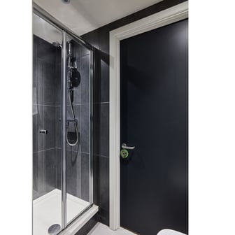 Private Bedroom - Summer Room - Image 5
