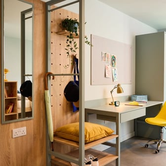 Cosy Terrace - Image 1