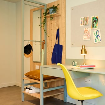 Cosy Terrace - Image 2