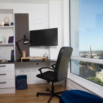 Penthouse Large Deluxe Studio - Image 5