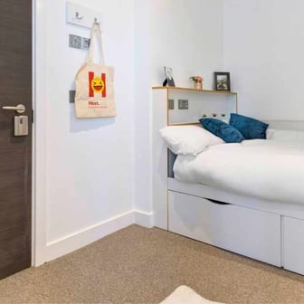 Ensuite Platinum - Image 1