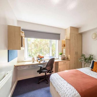 6 Bed Premium En-suite - Image 1