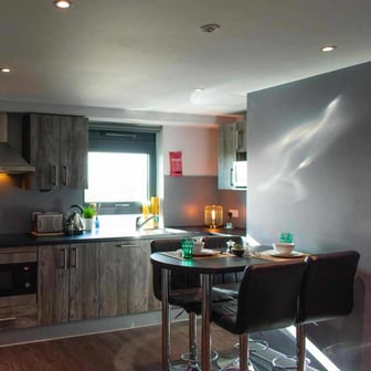 4 bed Penthouse - Image 2