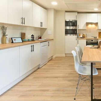 Ensuite Silver - Image 6