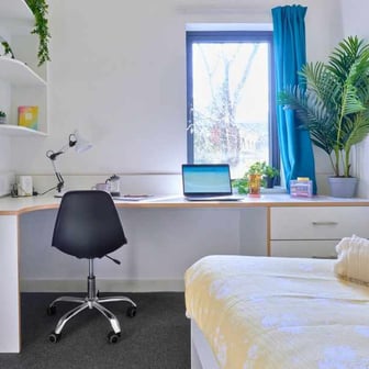 Ensuite Gold - Image 1