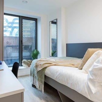 Ensuite Classic 5 Bed - Image 3