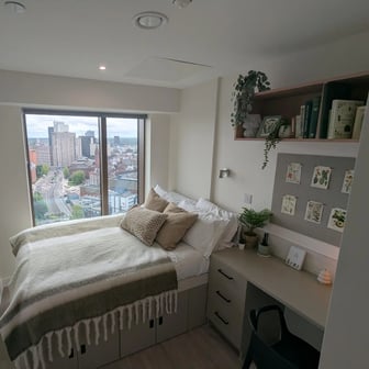 Classic Ensuite - Image 1