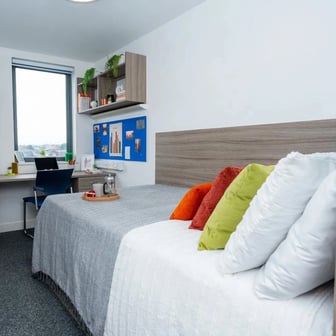 Premium En-suite - Image 1