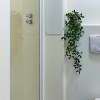 Ensuite Gold - Image 5