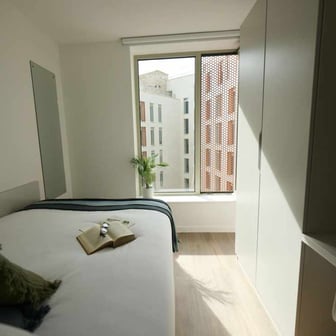 Bronze Ensuite - Image 2