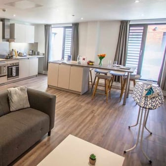 Ensuite Deluxe - Image 6