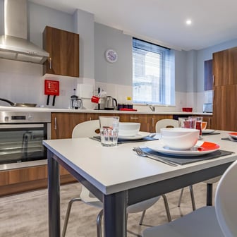 5 Bed Club En-suite - Image 11