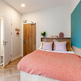 Deluxe Ensuite  - Image 3