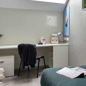 Ensuite Penthouse - Image 3