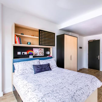 Deluxe En Suite - Image 1