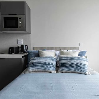 Luxury Studio - Image 1