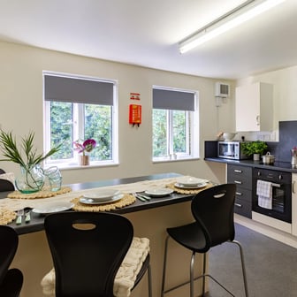 Premium En Suite - Image 5