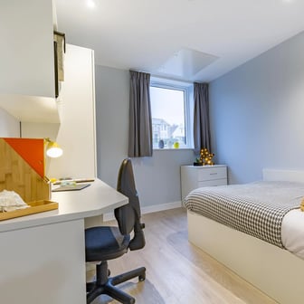 3 Bed Club En-suite - Image 3