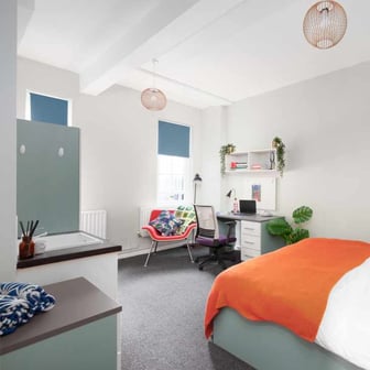 Deluxe Room - Image 1