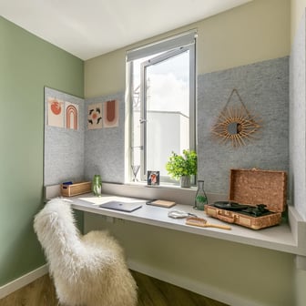 Large En Suite - Image 2