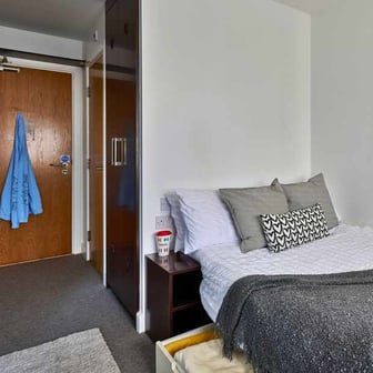 Ensuite Classic - Image 2