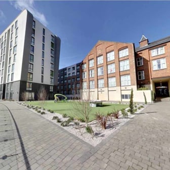 Gold Compact Courtyard Studio, Floors G-4 - Image 10