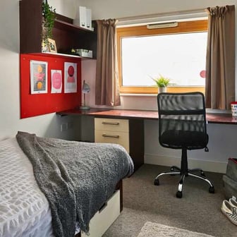 Ensuite Classic - Image 1