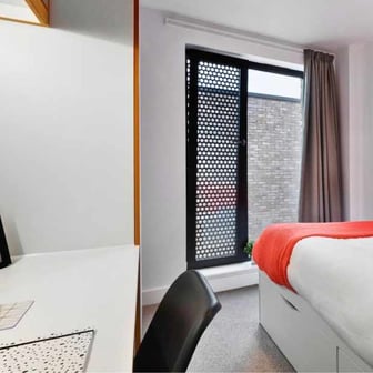 Ensuite Deluxe - Image 3