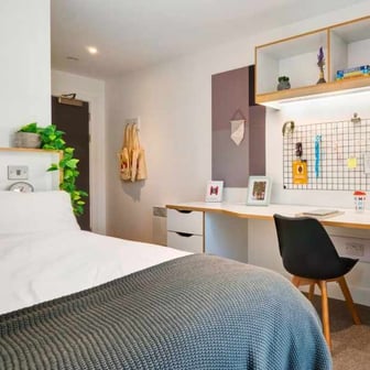 Ensuite Gold - Image 1