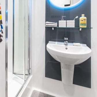 Standard En Suite - Image 2