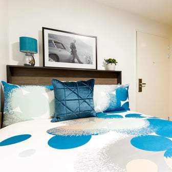 Classic - 2 Bed Flat - Image 1