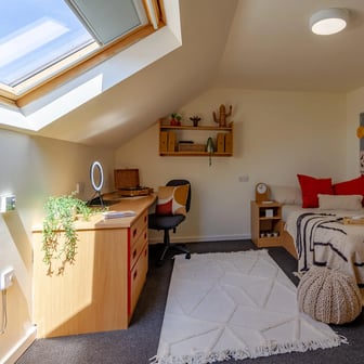 Premium En Suite - Image 1