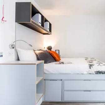 Platinum Ensuite - Image 1