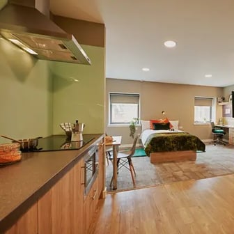 Platinum Studio - Image 1