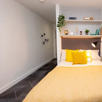 Platinum Ensuite - Image 1