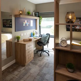 Bronze Studio - Image 2