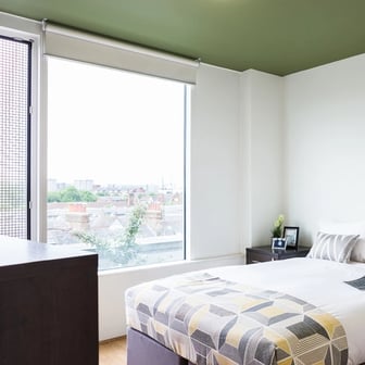 1 Bed Apartment - Image 1