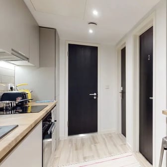 3 Bed Apartment - Image 2