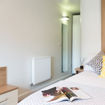 Silver En Suite - Image 2