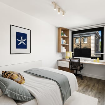 Gold En Suite - Image 2