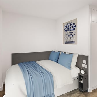 Silver En Suite - Image 1