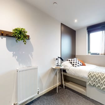 3 Bed Apartment - Image 1