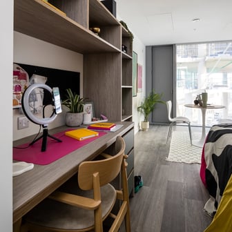 Platinum Studio - Image 3