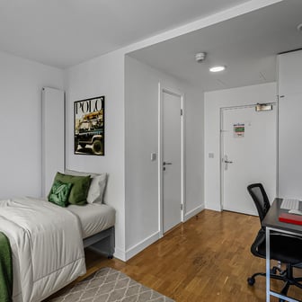 Bronze Ensuite - Image 1