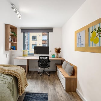 Platinum En Suite - Image 2