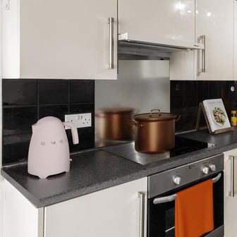 2 Bed Apartment - Image 3