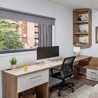 Silver En Suite - Image 1